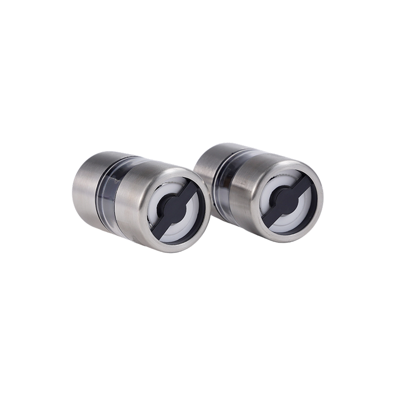 手动迷你海盐和胡椒研磨器